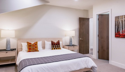 Premier Condo, 4 Bedrooms