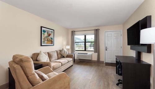 Suite, 2 Queen Beds, Non Smoking (One-Bedroom)