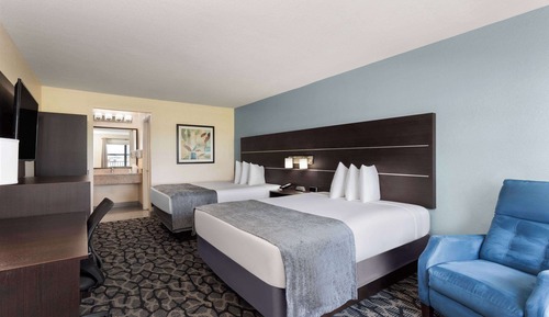 Room, 2 Queen Beds, Non Smoking