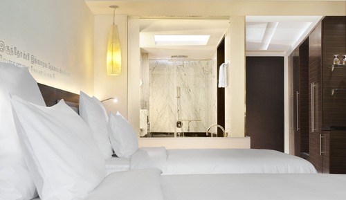 Room, 1 King Bed, City View, Corner
