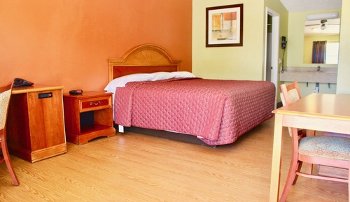 Standard Room, 1 King Bed
