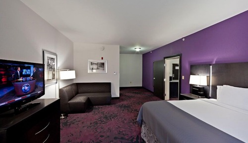 Standard Room, 1 King Bed