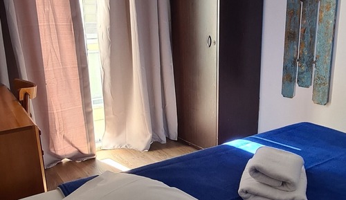 Standard Single Room, Shared Bathroom