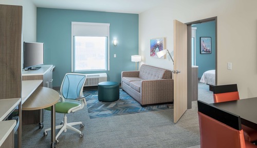 Suite, 1 King Bed, Accessible, Non Smoking (Hearing)