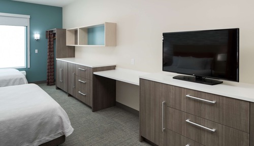 Studio, 2 Queen Beds, Accessible (Hearing)