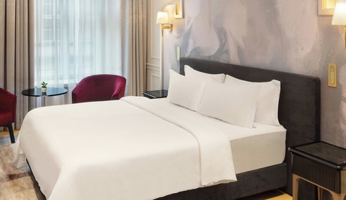 Classic Room, 1 King Bed