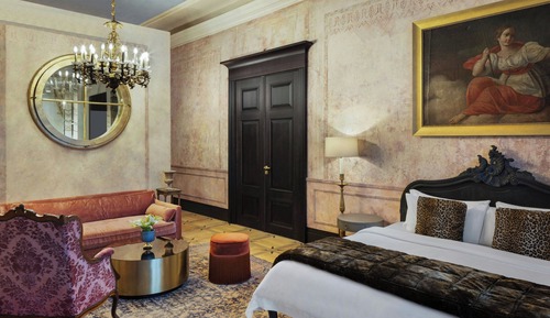 Junior Suite, 1 King Bed
