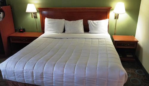 Mountain View, 1 King bedroom