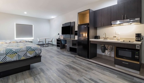 Deluxe Room, 2 Queen Beds, Non Smoking
