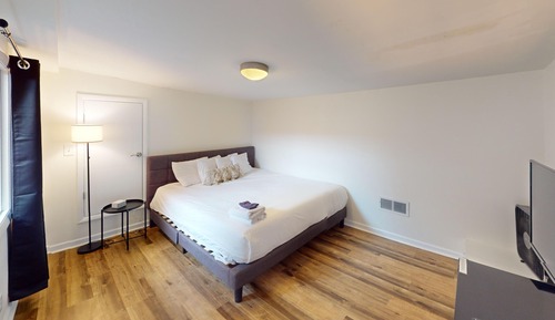 The Green Room Suite