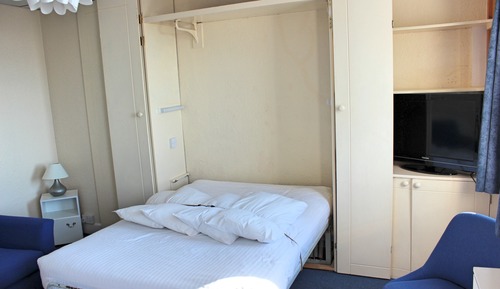 Apartment, 1 Bedroom (Apartment 7, Second Floor)