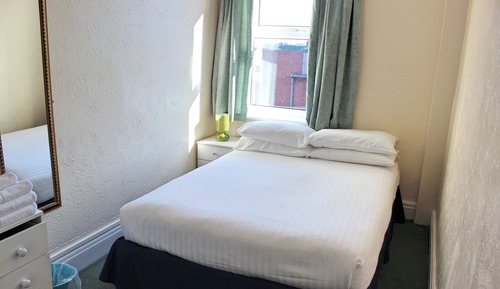Apartment, 1 Bedroom (Apartment 10, Second Floor )