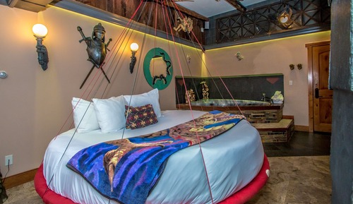 Deluxe Suite (Dragon's Lair)