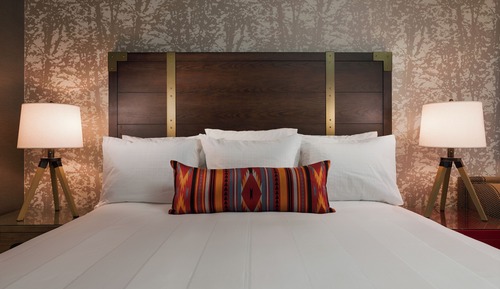 Room, 1 King Bed with Sofa bed, Non Smoking, Partial Mountain View