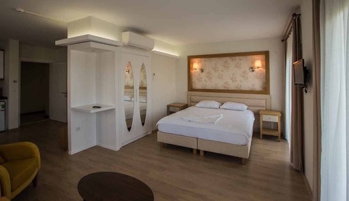 Triple Room, Mountain View