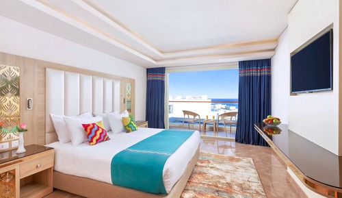 Family Room with Sea View