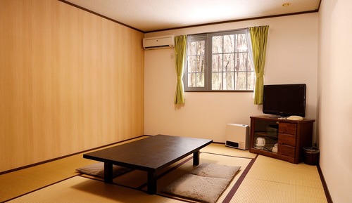 Japanese-Style Room
