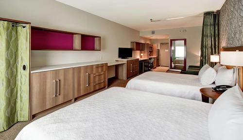 Studio, 2 Queen Beds, Accessible (Hearing)