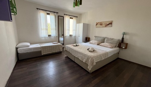 Room 1
