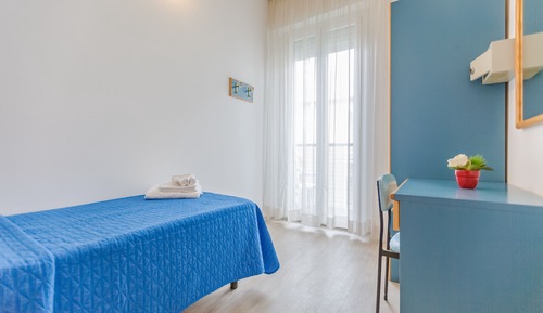 Classic Single Room