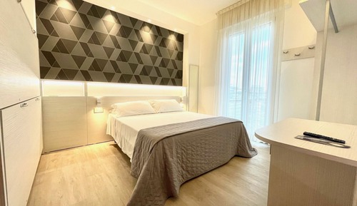 Design Double or Twin Room