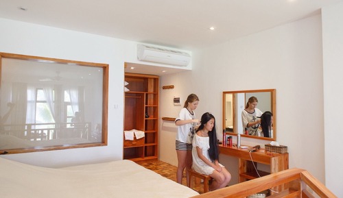 Deluxe Seaview Suite
