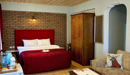 Family Suite, Annex Building