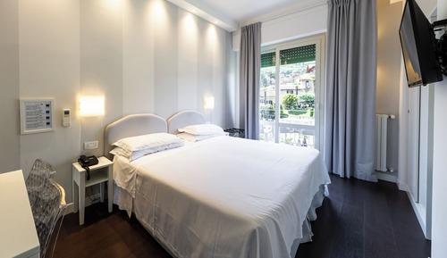 Double or Twin Room, Garden View