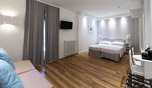 Comfort Quadruple Room