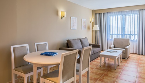 Deluxe Apartment