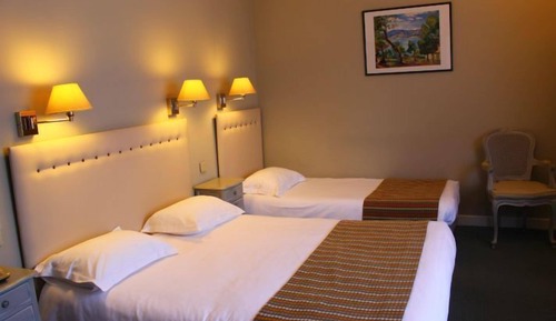 Comfort Triple Room
