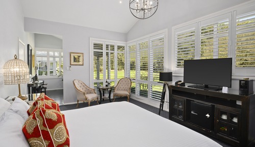 Suite, Garden View