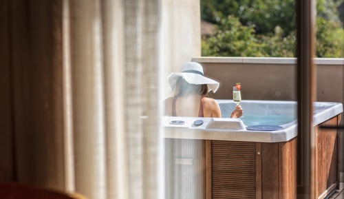 Deluxe Room, Hot Tub (with Terrace)