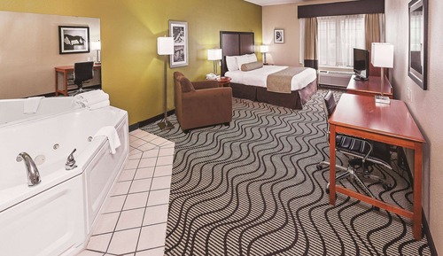 Suite, 1 King Bed, Non Smoking