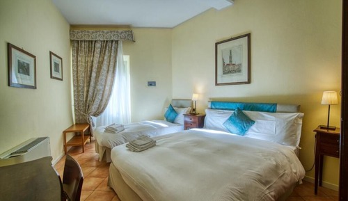 Classic Triple Room