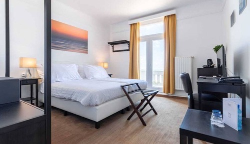 Classic Double or Twin Room, Sea View