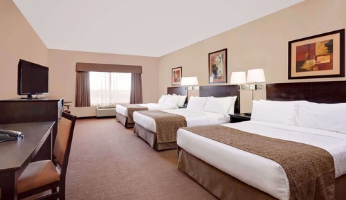 Room, 3 Double Beds, Non Smoking