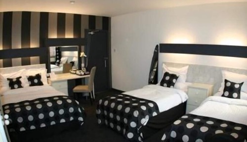 Classic Quadruple Room