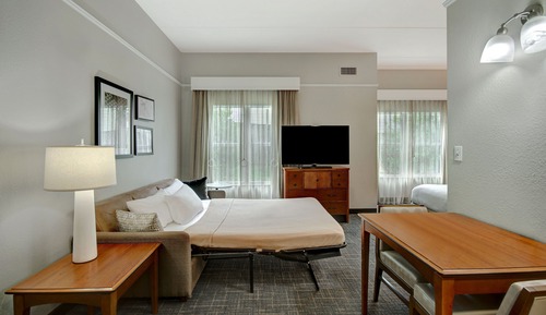 Studio, 1 King Bed with Sofa bed (Hearing Accessible)
