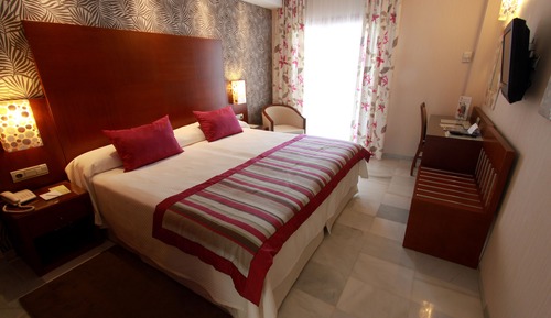Double Room, Balcony, Partial Sea View