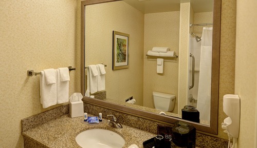 Room, 2 Queen Beds, Non Smoking (Mobility/Hearing Accessible, Tub)