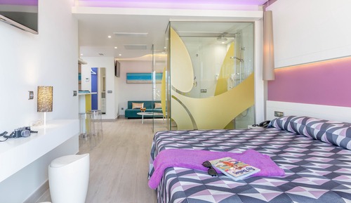 Junior Suite, Balcony, Pool View