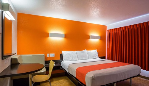 Standard Room, 1 Queen Bed, Non Smoking
