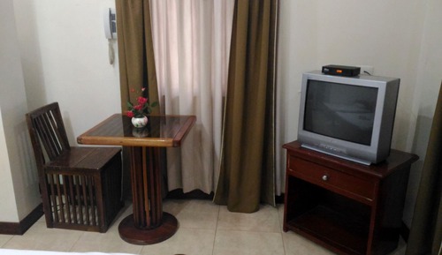 Deluxe Family Room