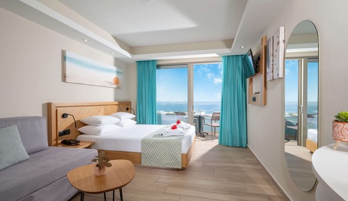Superior Room with Sea View on High Floor