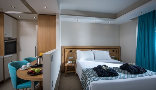 Split Level Deluxe Suite Sea View