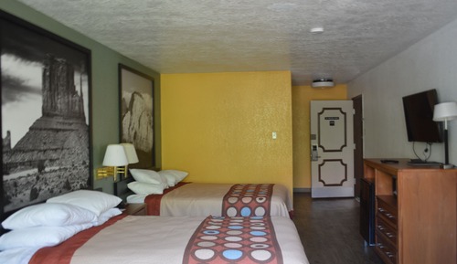 Upgraded, Suite, Multiple Beds