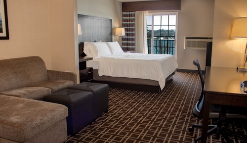 Standard Room, 1 King Bed, Balcony (Feature)