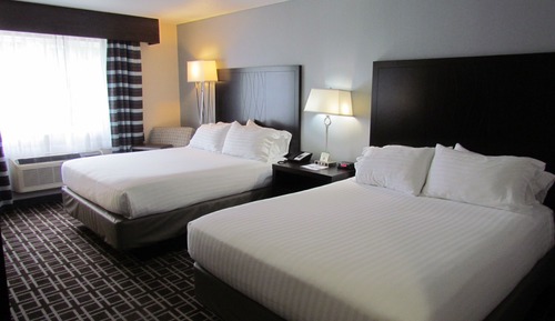 Standard Room, 2 Queen Beds, River View (River View)