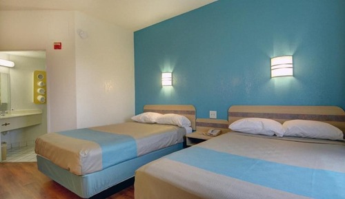 Standard Room, 2 Double Beds, Non Smoking